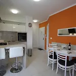 Tea Pola